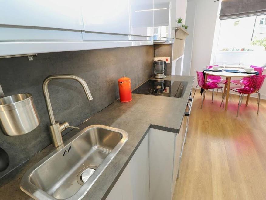 "Happy Valley Boutique Accomodation" Hotel Quality, Offering Free Parking Хебден-Бридж Экстерьер фото